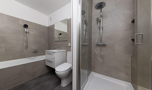 First occupancy: 3 rooms with parquet flooring, new bathroom and conservatory in Heiterblick