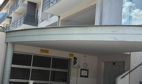 „Komfortabel wohnen in Perjen – mit Balkon, Lift & Tiefgarage.“