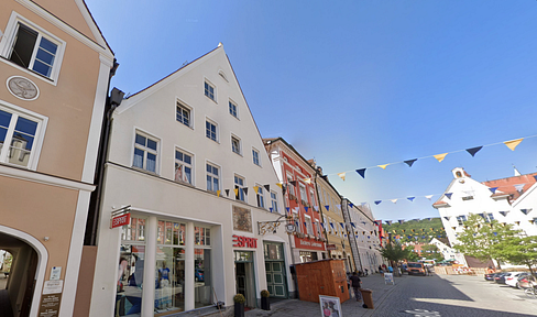 Vielseitige Gewerbefläche mit charmantem Innenhof – flexibel nutzbar für zahlreiche Konzepte