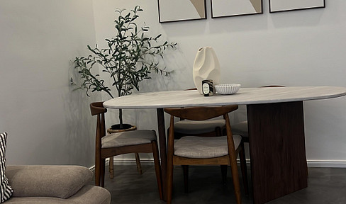 *Privat* Stilvoll modernisierte 3,5 Zimmer Wohnung in Wiesbaden