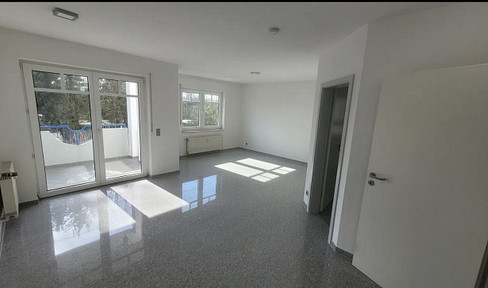 Bright 2-room apartment with balcony and garage in Maintal Hochstadt