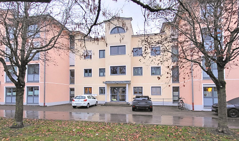 Charming, bright 3-room apartment with large balcony in Mering