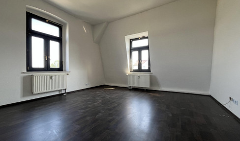 spacious 1-RW on the 1st floor