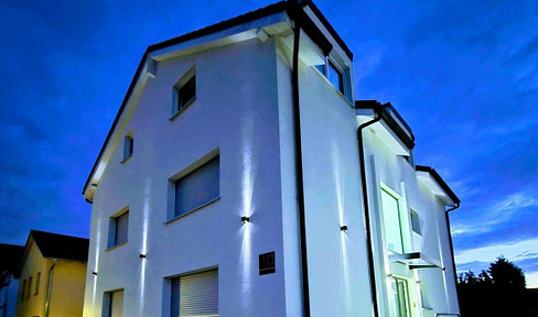 New detached house (semi-detached house) with 6 rooms in Stutensee