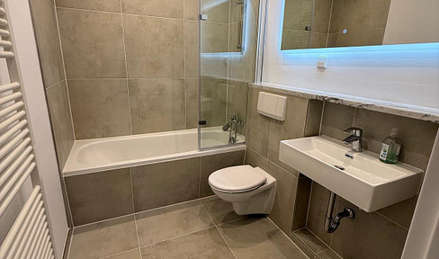 Sanierte 2-Zimmer-Wohnung mit großem Hobbyraum & moderner Ausstattung