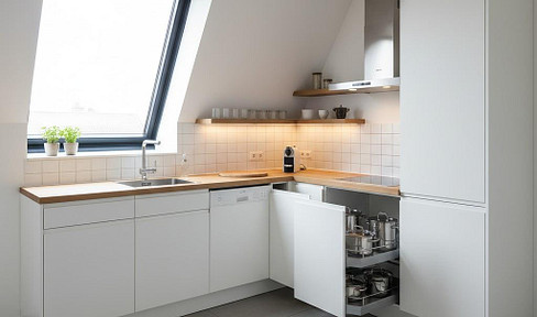 Gemütliche 1,5 Zimmer Dachgeschosswohnung mit 33m² in Friedberg zu  vermieten