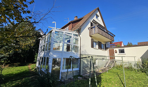 Plüderhausen: Ursprüngliches Zweifamilienhaus mit großem Garten und sehr guter Lage