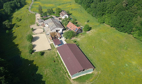 Riding facility Horse farm Expert opinion commission-free Dream location near Stuttgart