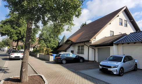 Modernisierte 3,5-Zimmer Maisonette-Wohnung in Rüsselsheim-Bauschheim von privat