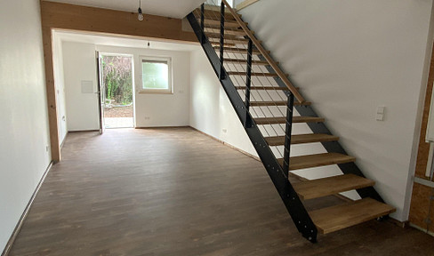 Versatile office/practice space in a good location