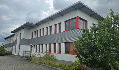 Attraktive Logistik- oder Produktionshalle - Beste Lage und Anbindung - Nahe Dresden