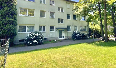 JOBCENTER: Frisch sanierte 4,5 Zimmer Wohnung in Krefeld