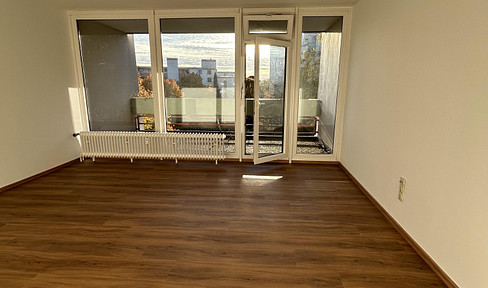 Wohnung zur Miete (1-Zimmer) (frisch renoviert) mit großem  Balkon in Laatzen
