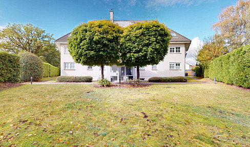 Dachgeschoss Maisonettewohnung in gepflegtem Mehrfamilienhaus mit Außenstellplatz