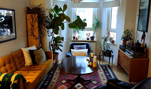 Zentrumsnahe großzügige 3-Zimmer Altbauwohnung  mit Balkon