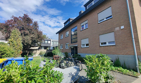 Stilvoll renovierte 2-Zimmer-Wohnung mit Balkon in ruhiger Lage