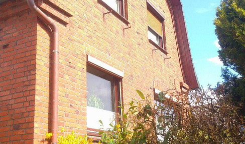 Gepflegtes, courtagefreies EFH in Norderstedt – ruhig, mit Garten, Loggia & Raum für eure Pläne