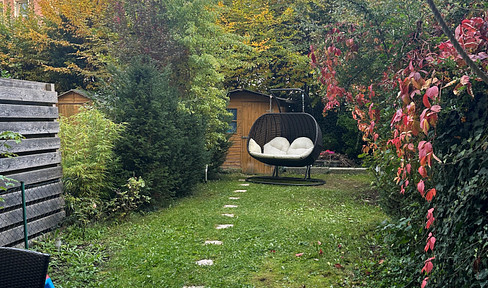 Top renovierte 4-Zimmer Wohnung mit eigenem Garten und Terrasse