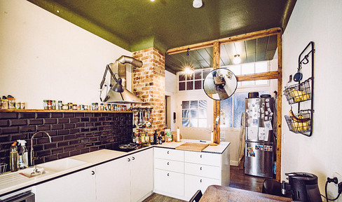 Altbauwohnung in Kernstadt mit großem Garten