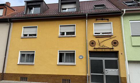 Ma-Seckenheim, 3 Familienhaus am Wasserturm