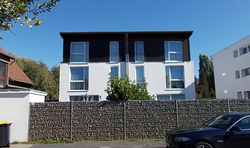 Stadtnah, modern, im grünen Ratingen am Angerbach