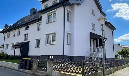 Spacious 3-room apartment in freshly renovated 3-family house