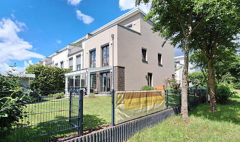 Charming townhouse located near Seerosenpark in Bremen Oberneuland - no agency fees!