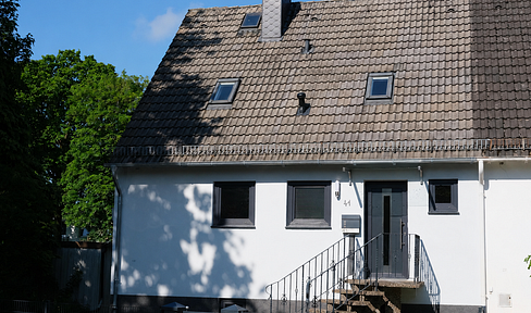 Erstbezug nach Kernsanierung – Reihenendhaus mit großem Garten und Garage in Bremen-Alt-Osterholz