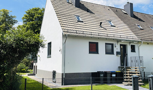 Top renovated terraced house with upscale furnishings in Alt-Osterholz