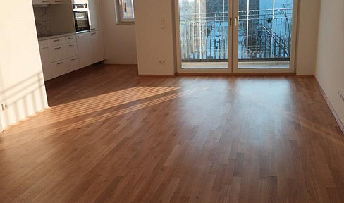 Attractive 3-room apartment in Munich with fitted kitchen and balcony