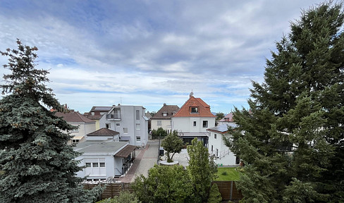 Helle und freundliche 2-Zimmer-Wohnung in ruhiger Lage mit zwei Sonnen-Balkonen