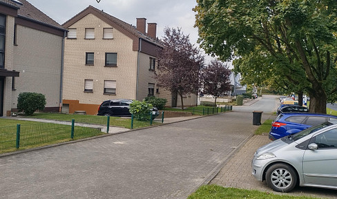 Bad Iburg, charming 2.5 room top floor apartment *FREE OF PROVISION*