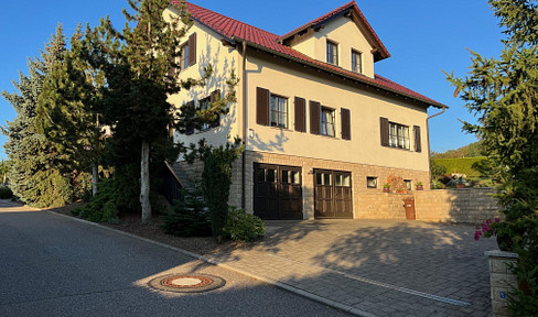 Rare opportunity - very well-kept detached house in a quiet residential area of Eulau