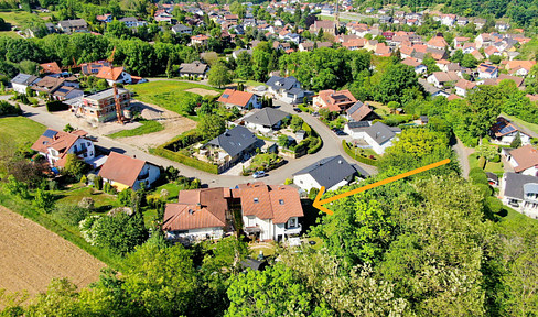 Charmante Doppelhaushälfte in ruhiger Feldrandlage