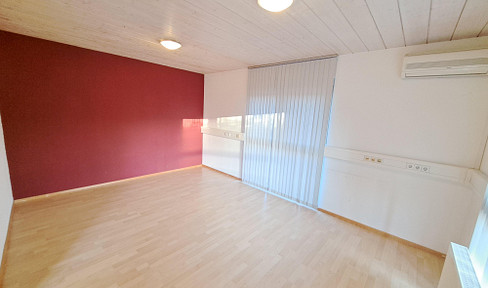 Representative, bright, and air-conditioned office/practice space in Durmersheim.