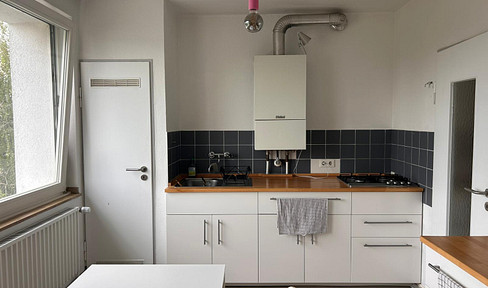 Sehr schöne 1-Zimmer-Wohnung mit Einbauküche fußläufig zur FH-Aachen & Luisenhospital mit Balkon