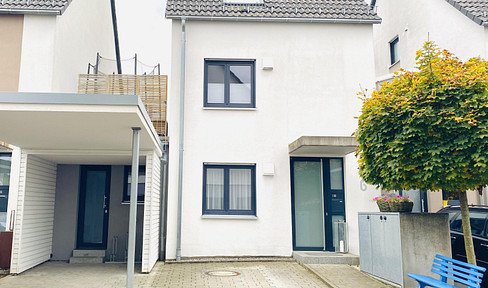 Modern chain house in Waiblingen-Beinstein - family idyll close to nature on the edge of a field