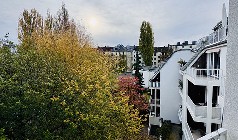 1-room apartment Winterhude - balcony, underground parking space, energy class B, commission-free