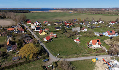 Building plot available without a developer, in an idyllic location – Am Salzhaff – Teßmannsdorf – no commission fees.
