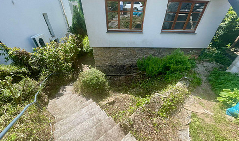 2.5 room apartment + EBK and dreamlike garden