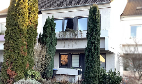 Commission-free terraced house from private owner - renovated and ready to move into