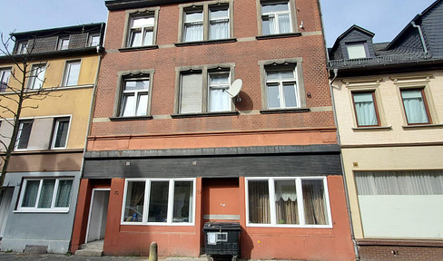 Apartment building with 9 percent yield