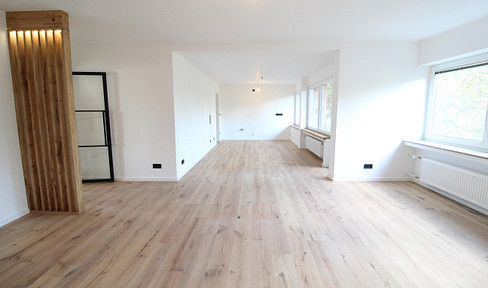 Stylish, completely renovated 4-room apartment with design accents and high-quality living in Viersen