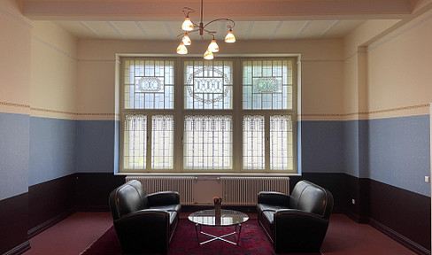 Top location Bad Nauheim: 1ZKBB at the spa gardens, facing south, 40 sqm, in an Art Nouveau listed building