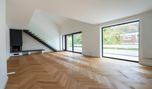 Urban living and Rhine location: first occupancy after refurbishment in K-Rodenkirchen