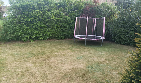 Terraced apartment with large garden and fireplace