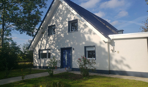 Norddeutsche Naturoase trifft Neubau mit Wohnkomfort: 240m² Erstbezug