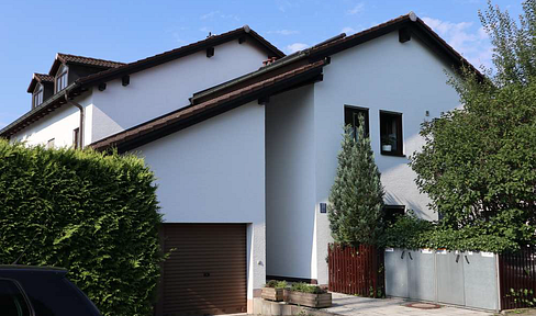 Provisionsfrei: 3 Zimmer Maisonette Gartenwohnung mit Einbauküche in guter Lage - sofort bezugsfrei!