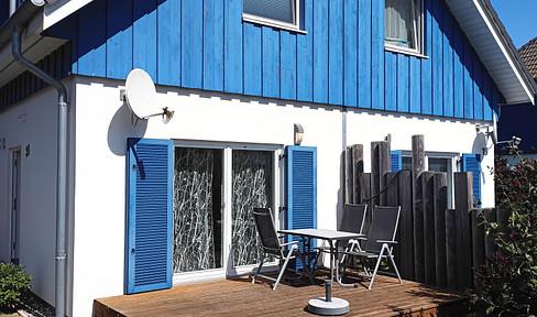 Doppelhaushälfte im Seebad Altefähr auf Rügen mit laufender Ferienvermietung