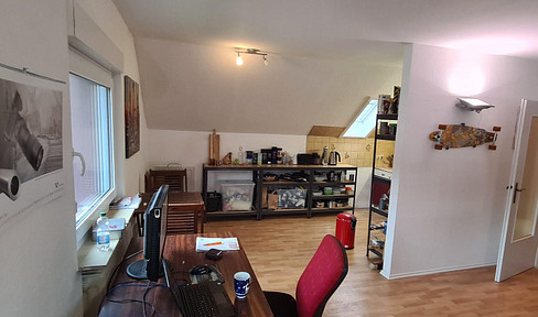 Gemütliche & ruhige 2 Zimmer Wohnung Nähe Aggertalsperre EBK & Stellplatz